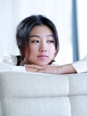 矛盾等如顏卓靈