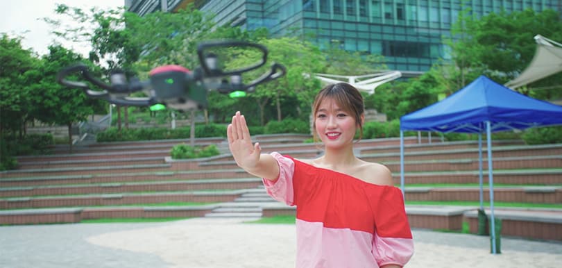 仲玩自拍？女仔户外必備航拍神器新登場