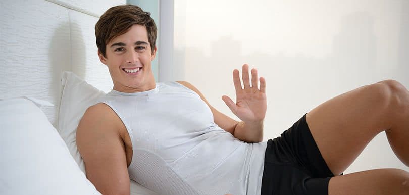 肌肉男神襲港！全球最靚仔數學教授Pietro Boselli：港女好甜美！