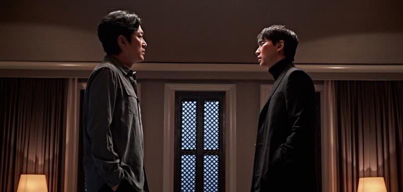 河正宇監製、主演恐怖片《凶櫃》！《熱血祭司》金南佶首度拍戲