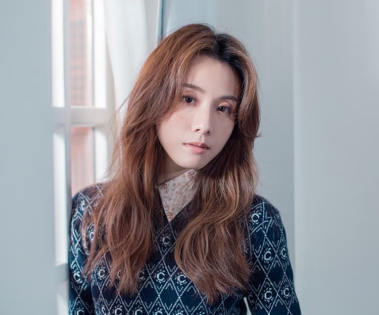 【#she21 she.com二十周年特輯】鄧麗欣Stephy的過去、現在、將來