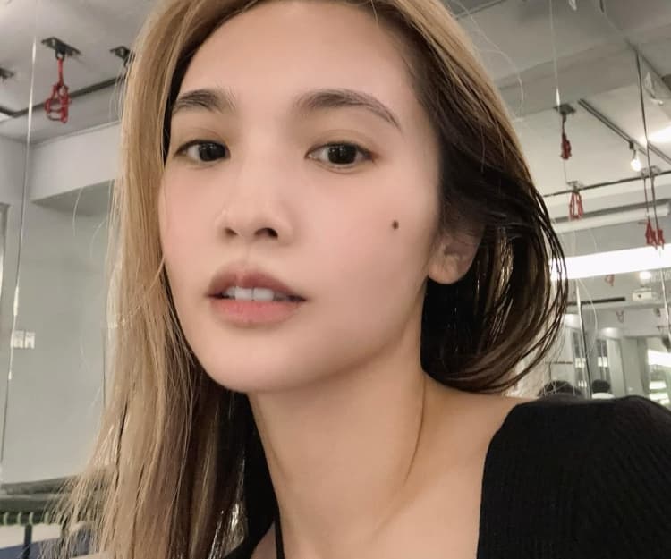 眼霜及眼部精華推介｜39歲楊丞琳素顏拍片零瑕疵、眼周毫無細紋！親授眼霜塗抹心得 20歲開始就做抗老保養？