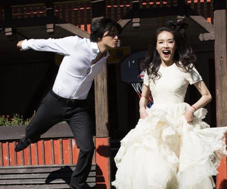 2023年6大婚紗潮流元素  從藍色系婚紗到透膚剪裁設計 編輯推介$4,000以下平價高質婚紗