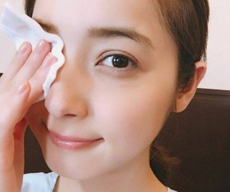卸妝推介2023｜女子卸妝不淨致眼睛紅腫乾癢＋驚見恐怖蟎蟲！消委會卸妝液推介滿分產品