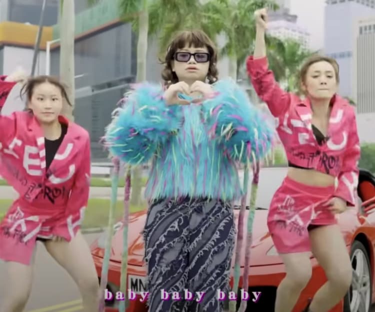 亞視一姐阿儀首支單曲上架勁洗腦 網民反應兩極！有人激讚：好揼本啲衫換得仲多過COLLAR