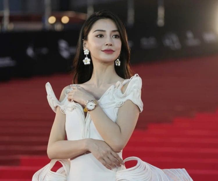 金像獎2024｜Angelababy相隔10年對比舊照獲讚美貌依舊！曾公開私藏8大護膚好物 最平$49可入手？