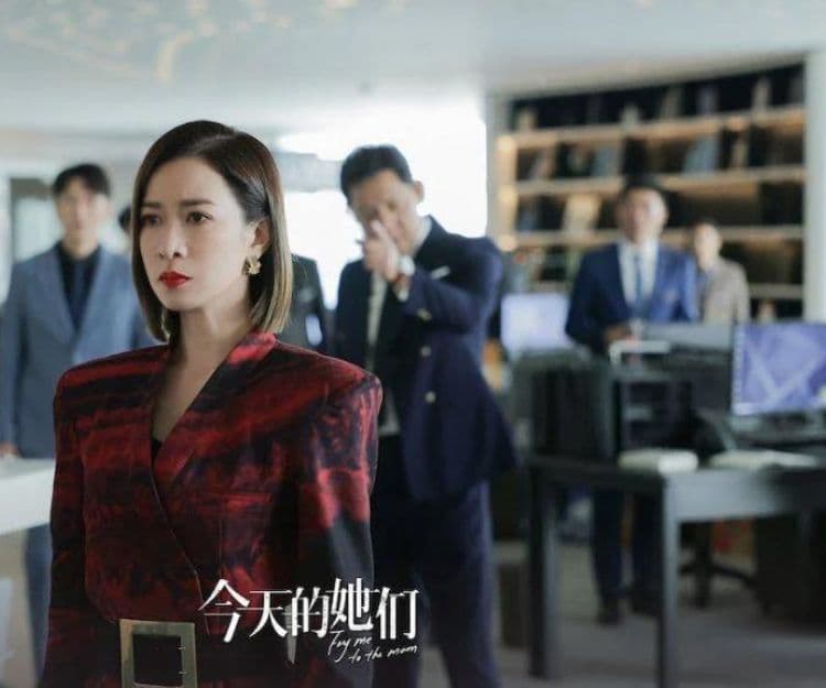佘詩曼《今天的她們》演Man姐2.0 ！ 細數劇中4大看點：再演女強人、精采金句引話題！教訓媽寶男︰「你和媽媽是有一條隱形的臍帶還沒剪斷」