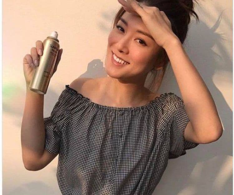 曾有女生用錯防曬噴霧方法患「白肺」！4大必知防曬噴霧正確用法：避免過敏要做皮膚測試、噴灑距離要隔幾遠？