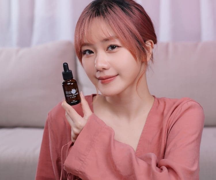 必備全效護膚神器！超熱賣日本潤姬桃子S1抗皺緊緻修護精華液 6大美肌功效養成粉嫩桃肌！星級用家姜麗文親身推薦