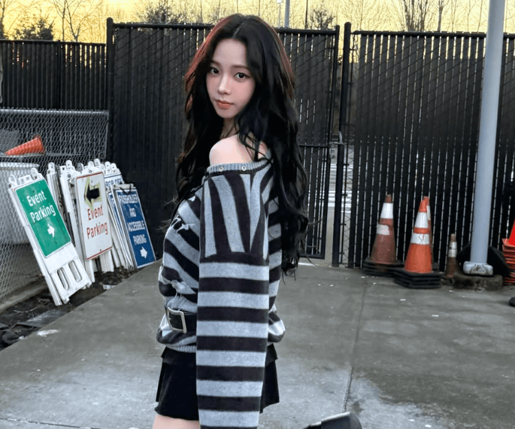 條紋衣服如何穿才最顯瘦？盤點5大韓星條紋穿搭技巧：Jennie性感露肩打造亮點、怎樣穿有升CUP作用？