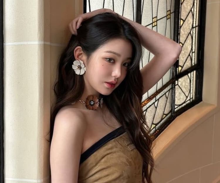 2025秋季妝容潮流是「麂皮妝」！5大妝容重點畫出絕美絨霧感秋妝 下眼影必選1種色調