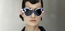 Prada 墨鏡作動