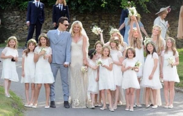 超級名模 Kate Moss 結婚了