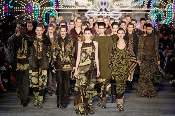 KENZO 換角   另一個春天