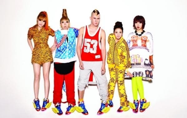 JS x 韓星2NE1 飛翼鞋