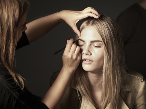 Burberry‧Clinique 英美彩妝潮流 2012