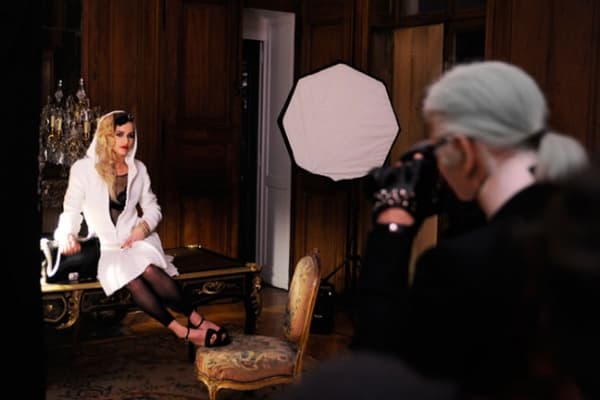 Chanel 最新手袋廣告