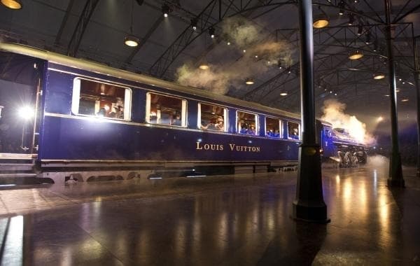 巴黎直送  LV fw12時尚列車