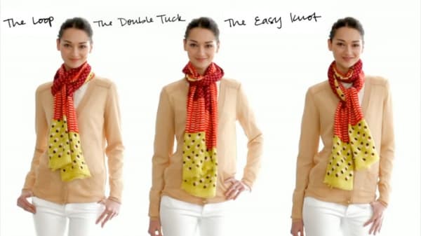 Tory Burch 教你夏天綁頸巾
