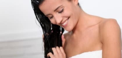 洗走重型hair spray的最佳方法