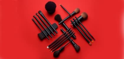 新品速報 – NARS 全新16 支化妝掃