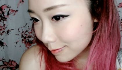 guest writer Carrie Bloomwood 送你Max Factor 妝物