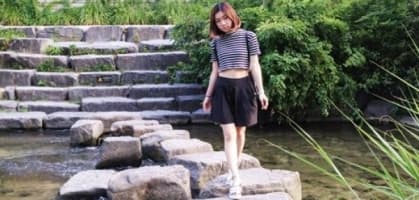 韓國街頭流行趨勢．你一定要知的銀X白涼鞋熱潮