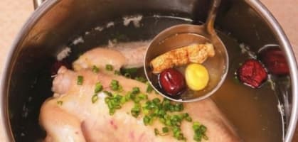 炎炎夏天食人蔘雞湯?