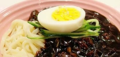【韓食DIY】大口吃才過癮的炸醬麵