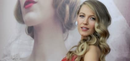 女神都拼命了！Blake Lively 瘋狂時裝騷