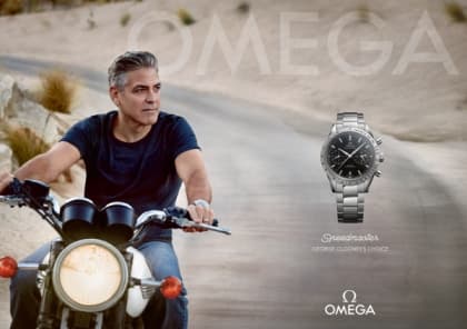 George Clooney 飛馳<br>大漠中
