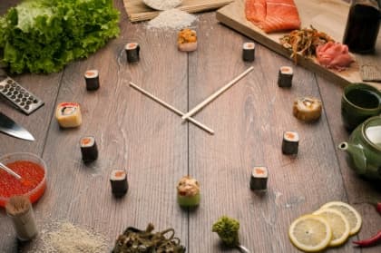 不節食都能瘦！「黃金8小時進食法」的5大要點