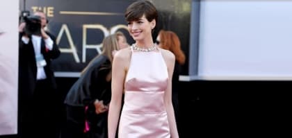 Anne Hathaway 5 個最美髮型！