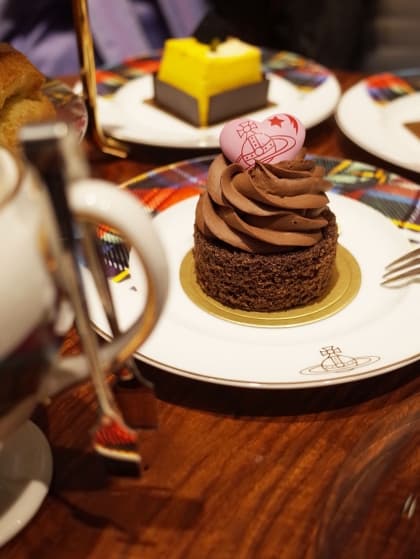 【直擊】VIVIENNE WESTWOOD Cafe！ <br>必嘆西太后英式下午茶