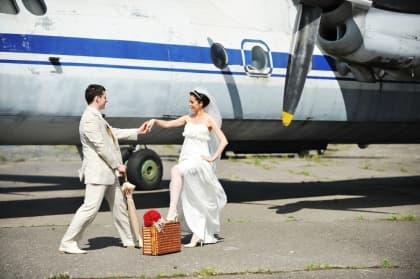為結婚買一個行李箱