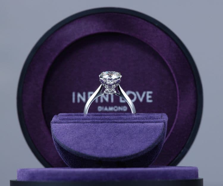 周生生「A Passion for Brilliance」Infini Love Diamond™天然美鑽鑑賞展 從「心」欣賞「八心八箭八角星」高貴女生必修課:入手天然美鑽!