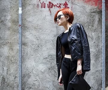 【D蝦’s looks】<br>漆黑中嘅螢火蟲!