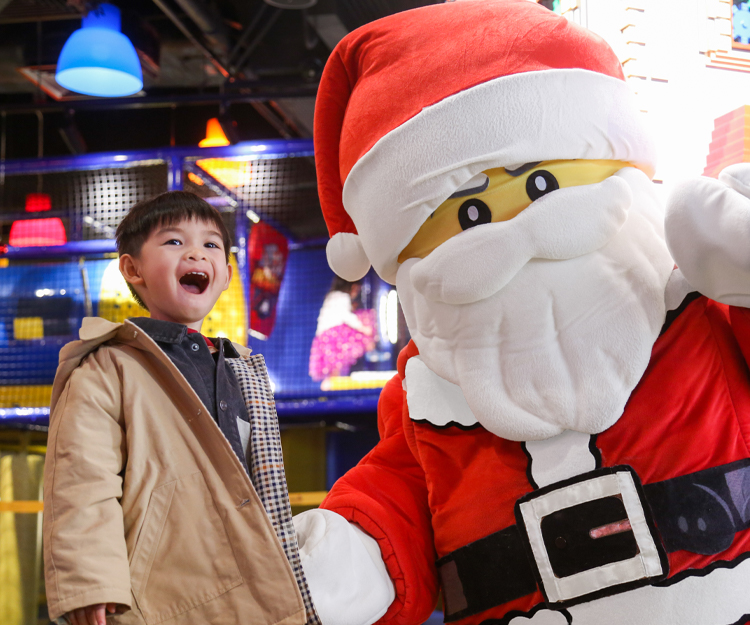 【#sheGO】LEGOLAND開聖誕派對！2米高LEGO幻光聖誕樹登場