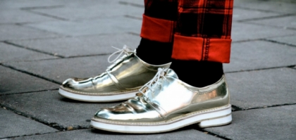 讓雙足比鑽石更奪目  metallic鞋履推介